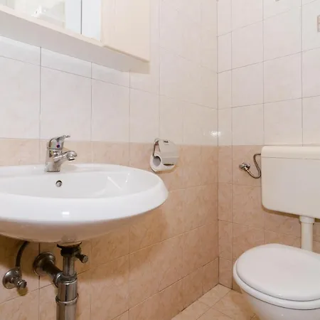 Apartment Dingac - Comfort Two Bedroom With Balcony No.6 *
